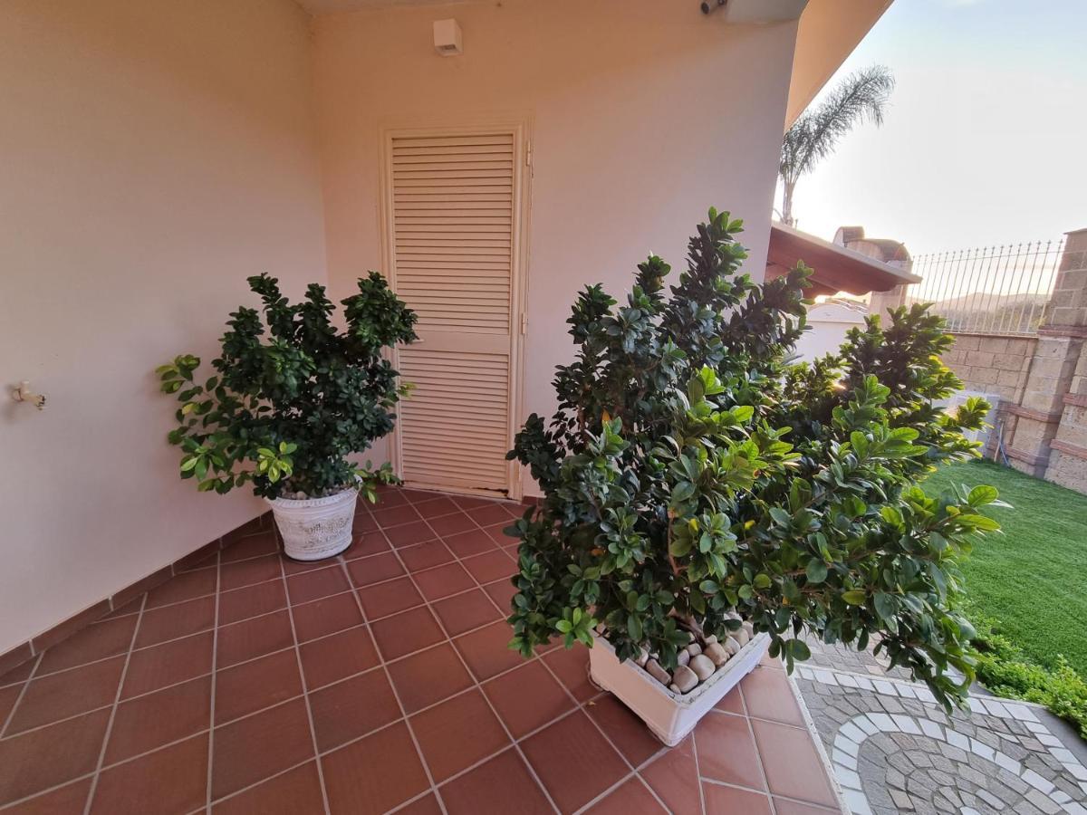 Villa Sweery Santa Maria a Vico エクステリア 写真
